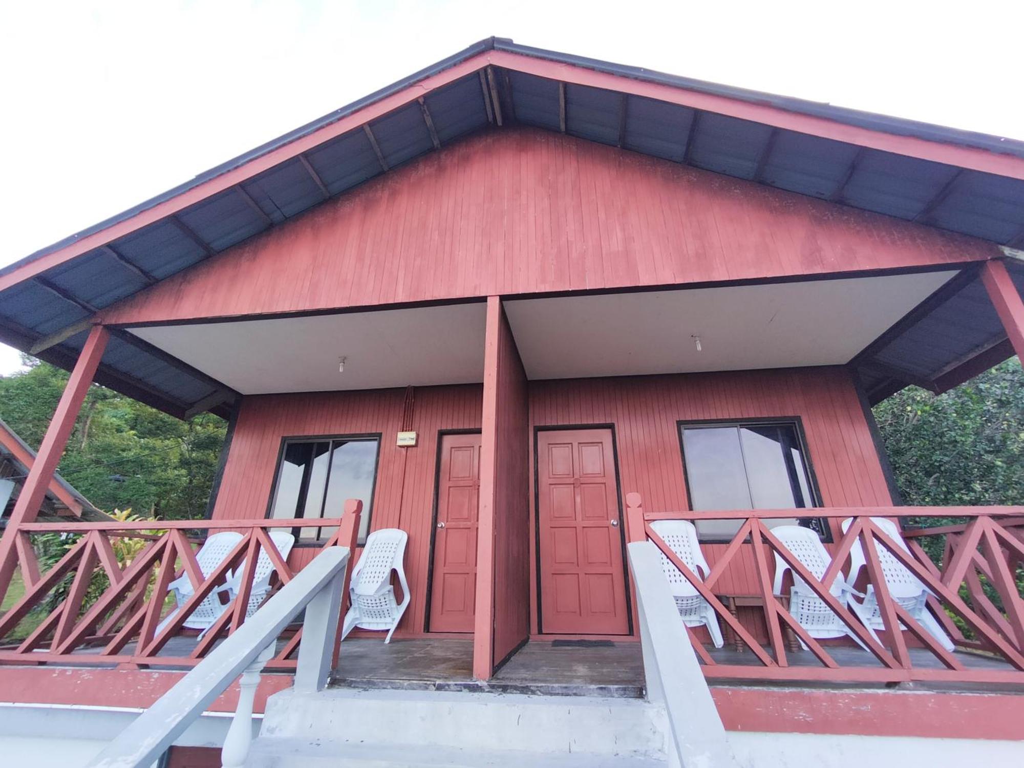 Restu Chalet Tioman Kampong Ayer Batang Exterior foto
