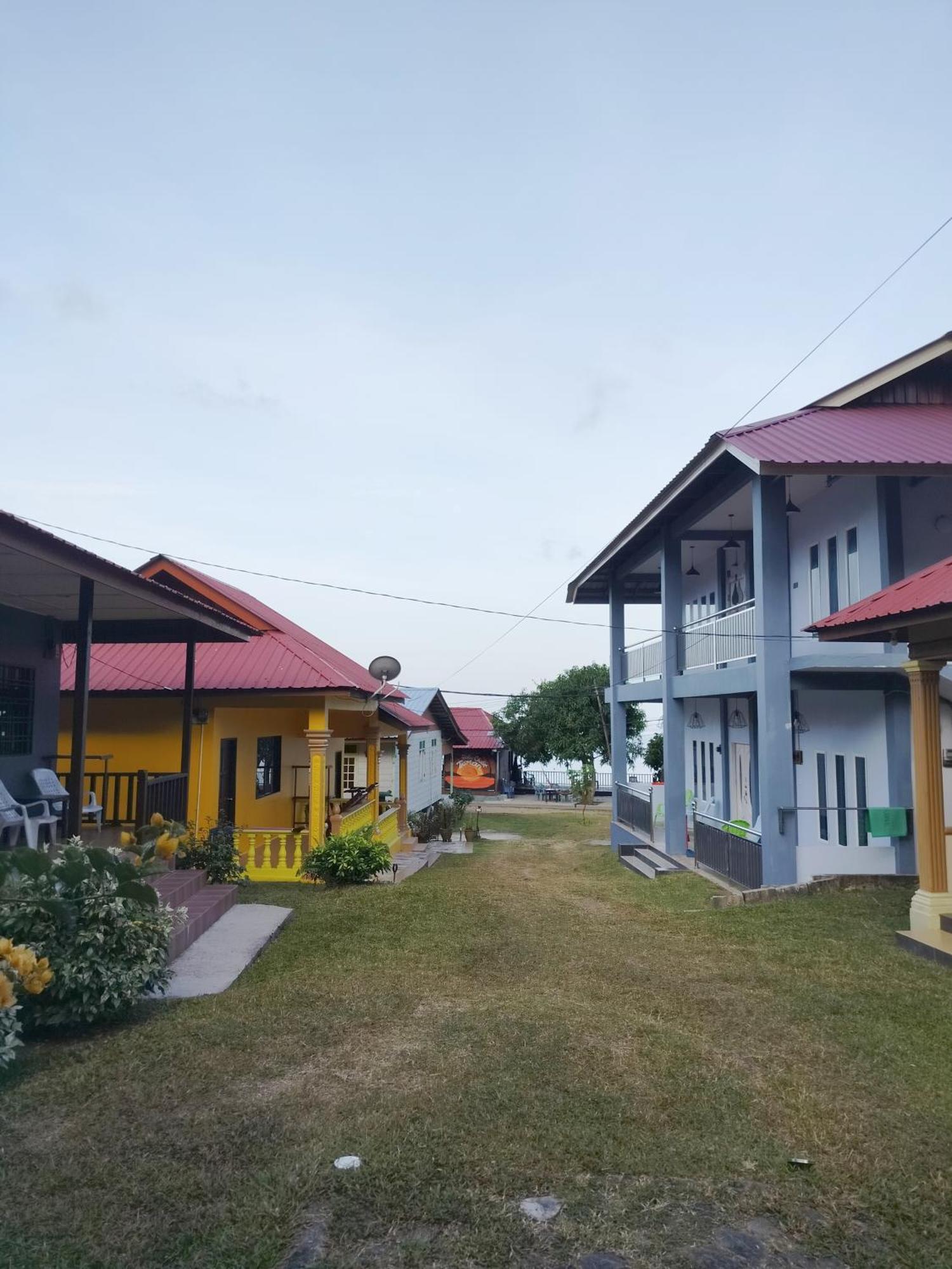 Restu Chalet Tioman Kampong Ayer Batang Exterior foto